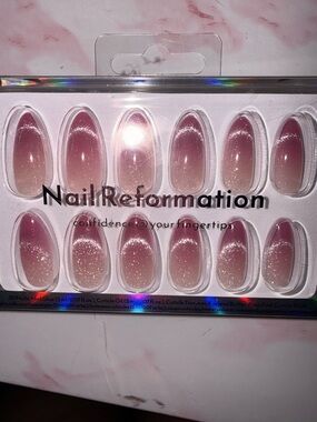 Nail Reformation Pink Iridescent Glitter Press-On Nails